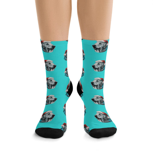 Retriever Santa Socks on Blue - Festive Canine Cheer for Your Feet!